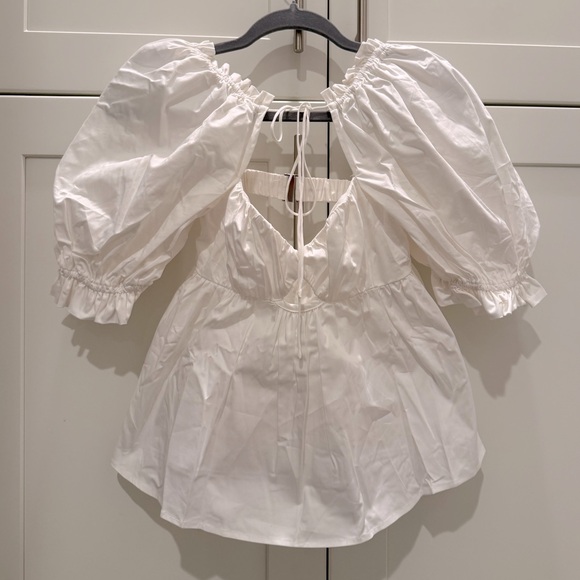 bnwt For Love and Lemons Peplum Key hole Top - Picture 1 of 4